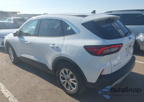 2023 Ford Escape Active z USA, uszkodzony, nr VIN 1FMCU0GN9PUA08521